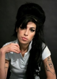 Amy Winehouse a anulat doua concerte din turneul european