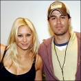 Anna Kournikova l-ar putea face tatic pe Enrique Iglesias