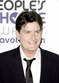 Charlie Sheen are o noua idee trasnita