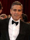 George Clooney va juca rolul unui criminal in serie