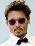 Johnny Depp se muta in UK