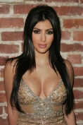 Lui Kim Kardashian ii e frica sa devina mama