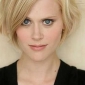 Despre Janet Varney