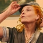 Vivienne Westwood stie cum sa le imbrace inconfundabil pe vedete