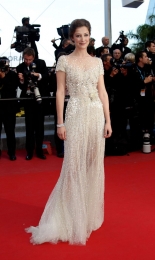 Eva ionesco lara wendel. eva io...