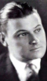 Ashton Dearholt