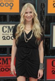 Holly Williams