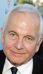 Ian Holm