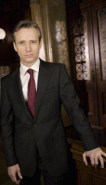 Linus Roache