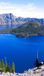 Crater Lake, cel mai albastru lac din lume